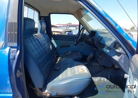 1985 Toyota Pickup Rn65 Dlx from USA, damaged, VIN JT4RN65P6F5089876